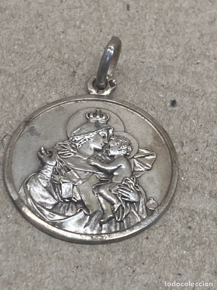 Antig&uuml;edades: Medalla de plata religiosa - Foto 1