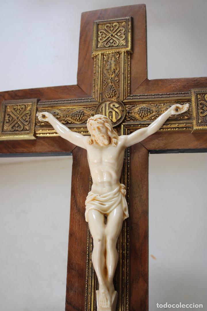 Antig&uuml;edades: cristo en la cruz - Foto 1