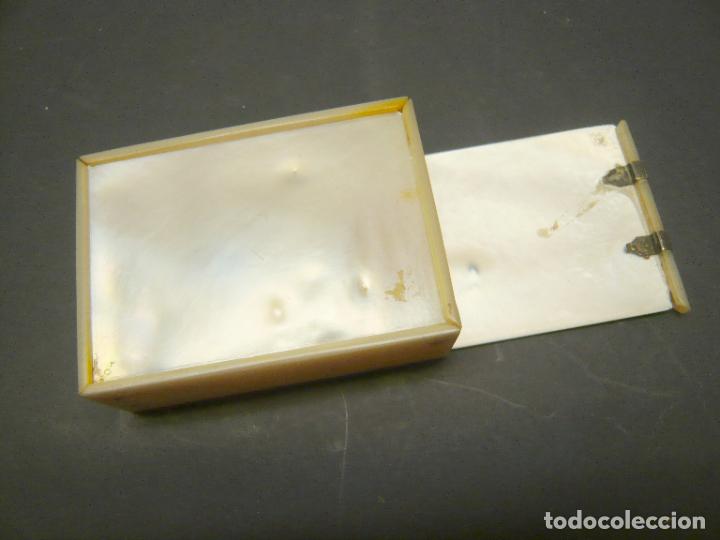 Antig&uuml;edades: Snuff Box . Caja de rape en nacar grabado . S. XIX - Foto 10