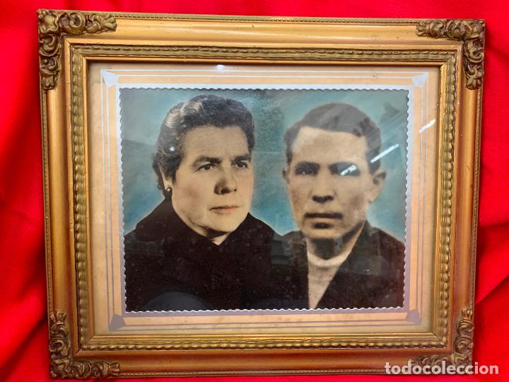 Antig&uuml;edades: Antiguo marco de madera a&ntilde;os 50, para pintura o fotografia. Mide unos 36x30cms