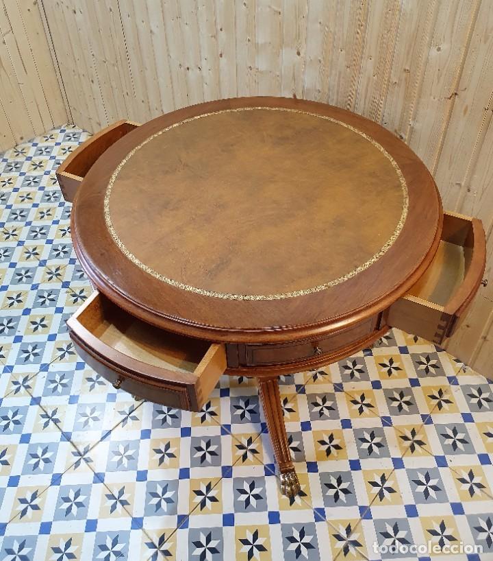 Antig&uuml;edades: MESA REDONDA AUXILIAR CON CAJONES - Foto 6