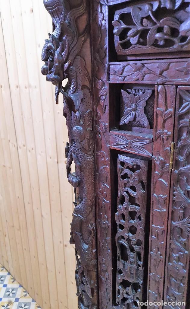 Antig&uuml;edades: Bargue&ntilde;o cabinet tallado en &eacute;bano - Foto 5