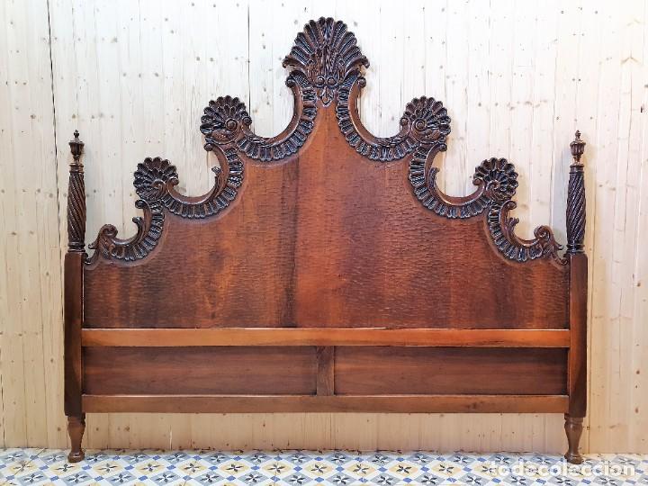 Antig&uuml;edades: DORMITORIO DE NOGAL MACIZO - Foto 4