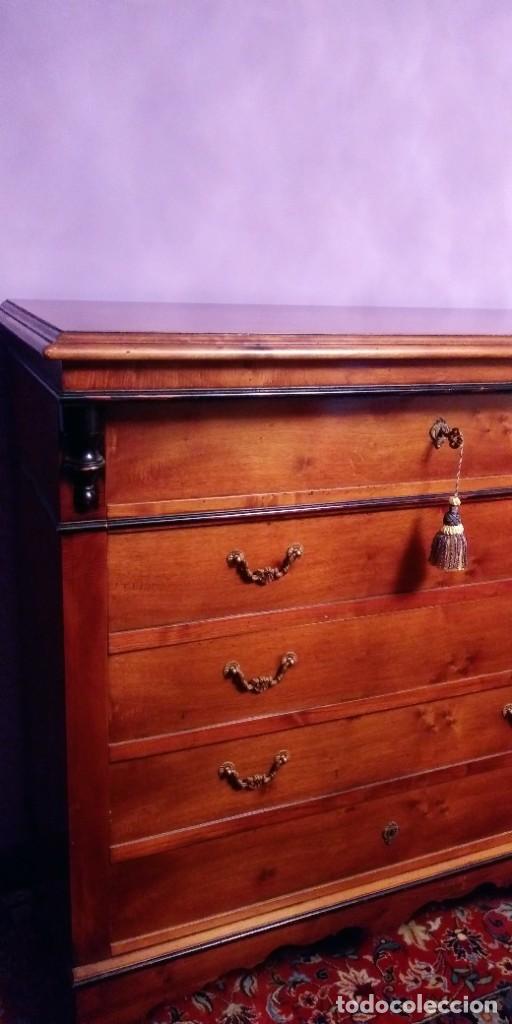 Antig&uuml;edades: COMODA MADERA. - Foto 1