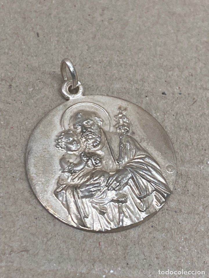 Antig&uuml;edades: Medalla de plata religiosa - Foto 1