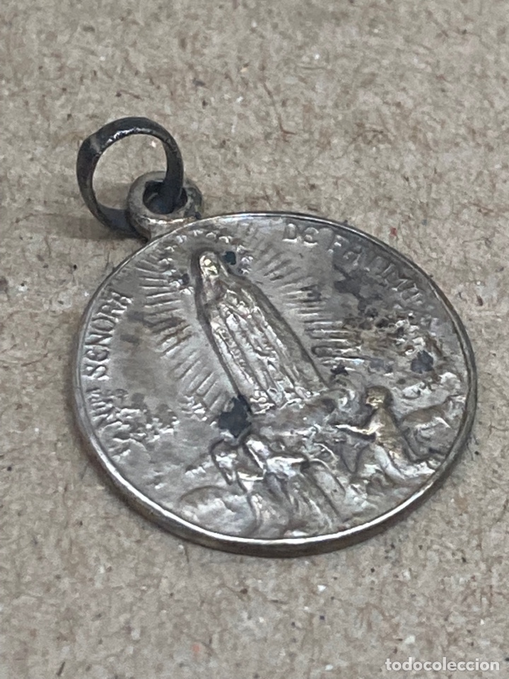 Antig&uuml;edades: Medalla de plata religiosa - Foto 1