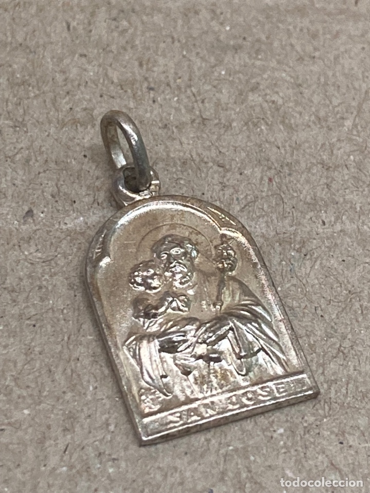 Antig&uuml;edades: Medalla de plata religiosa - Foto 1