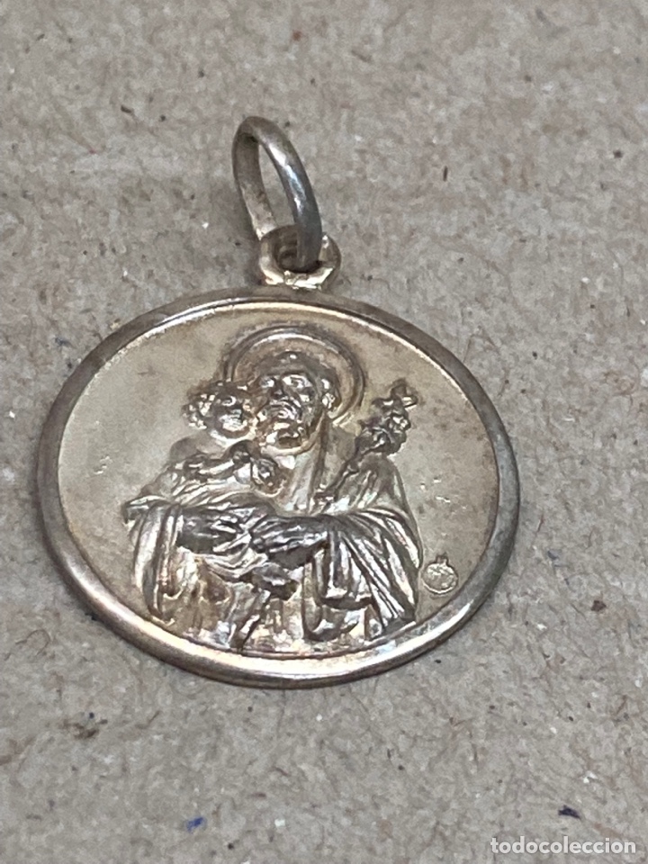 Antig&uuml;edades: Medalla de plata religiosa - Foto 1