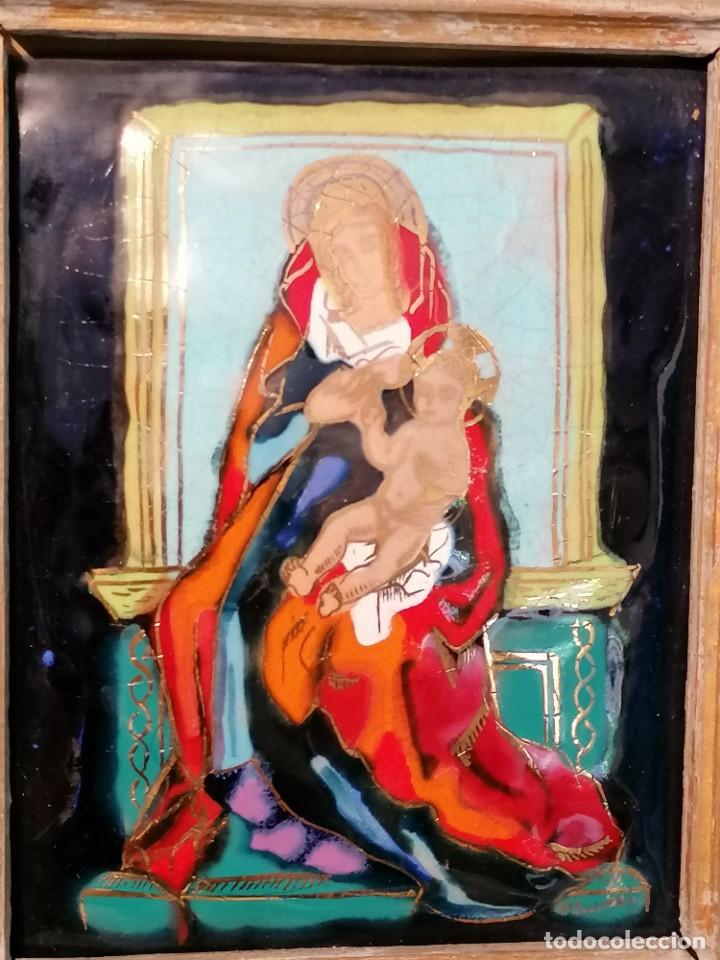 Antig&uuml;edades: ESMALTE POL&Iacute;CROMO DE LA VIRGEN CON EL NI&Ntilde;O - Foto 2