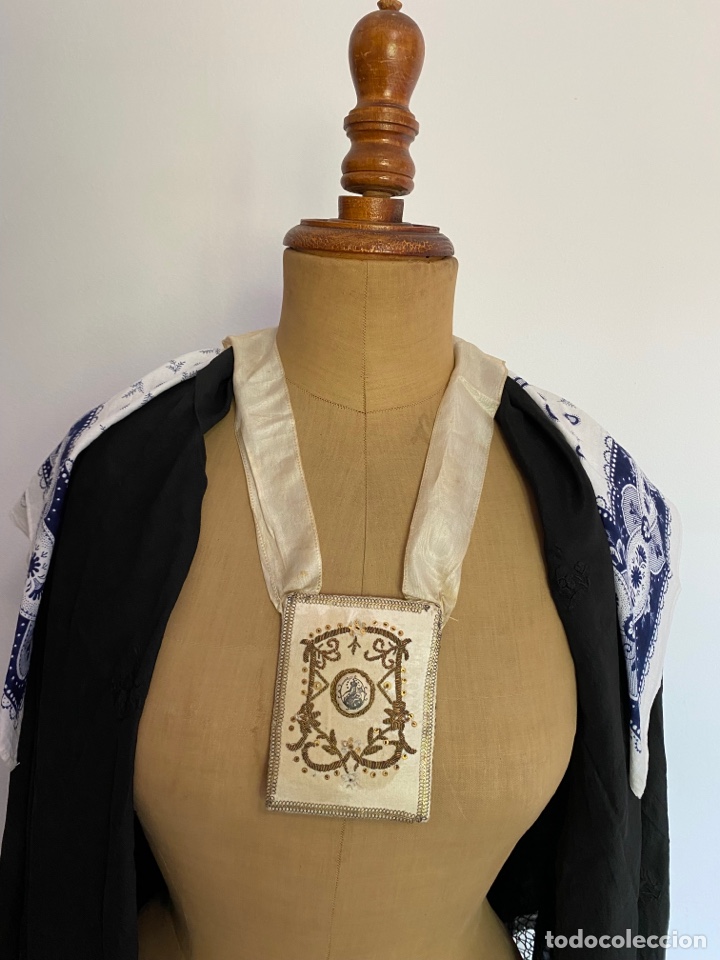 Antig&uuml;edades: Antiguo escapulario doble bordado. - Foto 1