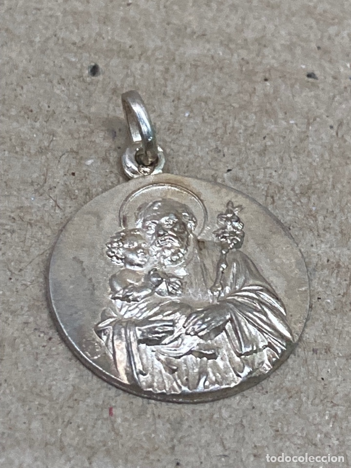 Antig&uuml;edades: Medalla de plata religiosa - Foto 1