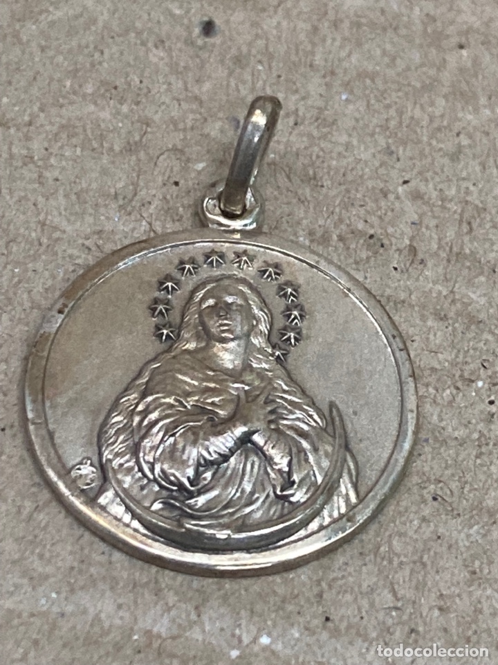 Antig&uuml;edades: Medalla de plata virgen - Foto 1