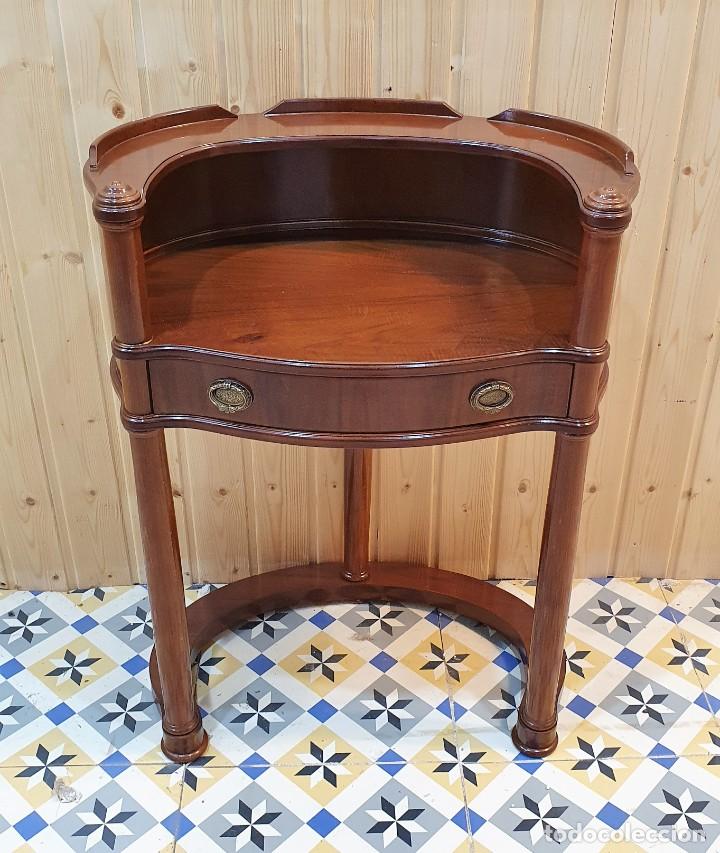 Antig&uuml;edades: MESA AUXILIAR - Foto 2