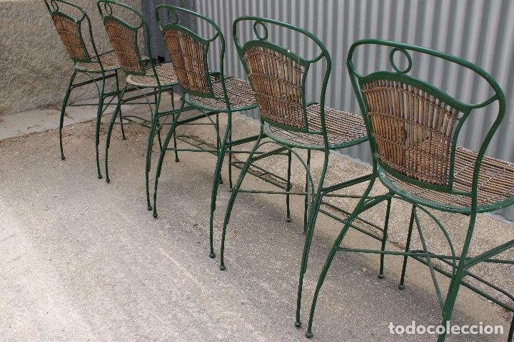 Antig&uuml;edades: 5 sillas de barra de hierro y bamb&uacute; - Foto 7
