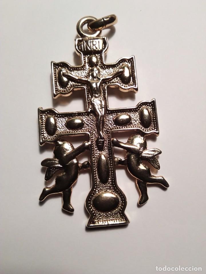 Antig&uuml;edades: Cruz de Caravaca en bronce con circonitas incrustadas - Foto 3