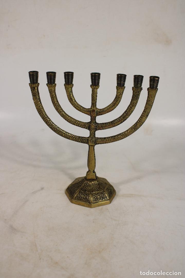 Antig&uuml;edades: candelabro menorah 7 brazos de bronce - Foto 5