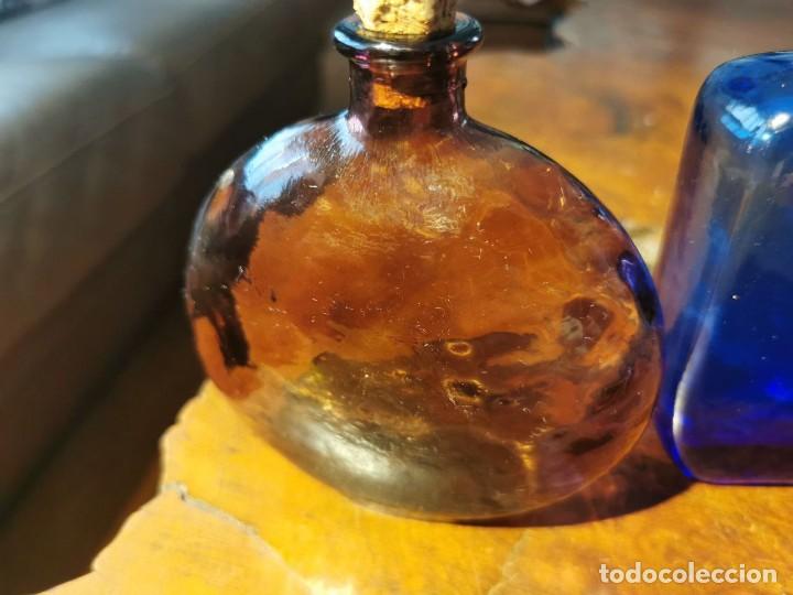 Antig&uuml;edades: DOS BOTELLAS ANTIGUAS DE CRISTAL - Foto 4