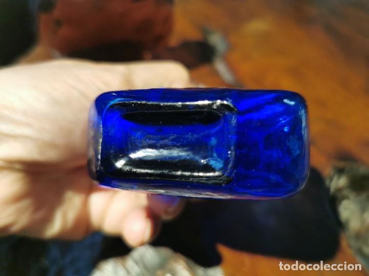 Antig&uuml;edades: DOS BOTELLAS ANTIGUAS DE CRISTAL - Foto 7