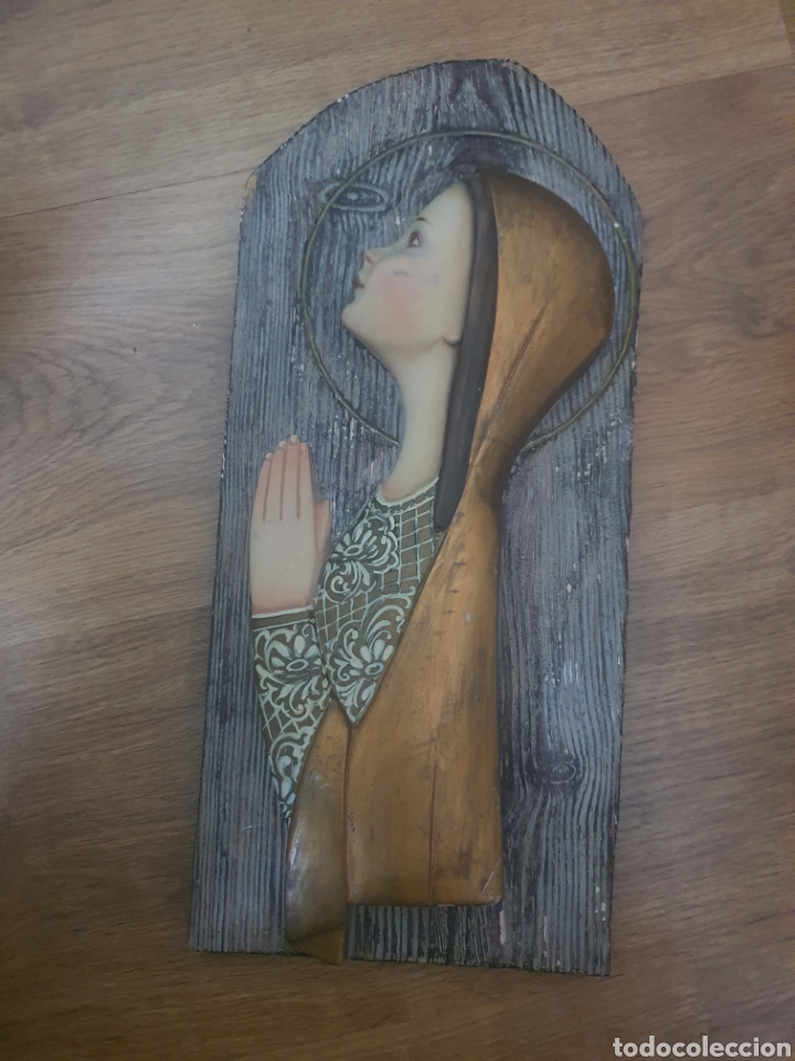 Antig&uuml;edades: cuadro talla en madera de una religiosa. - Foto 1