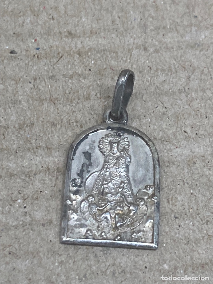 Antig&uuml;edades: Medalla de plata religiosa - Foto 1