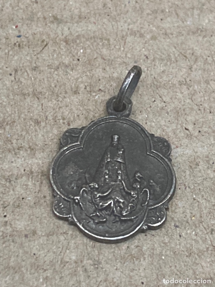 Antig&uuml;edades: Medalla de plata religiosa - Foto 1