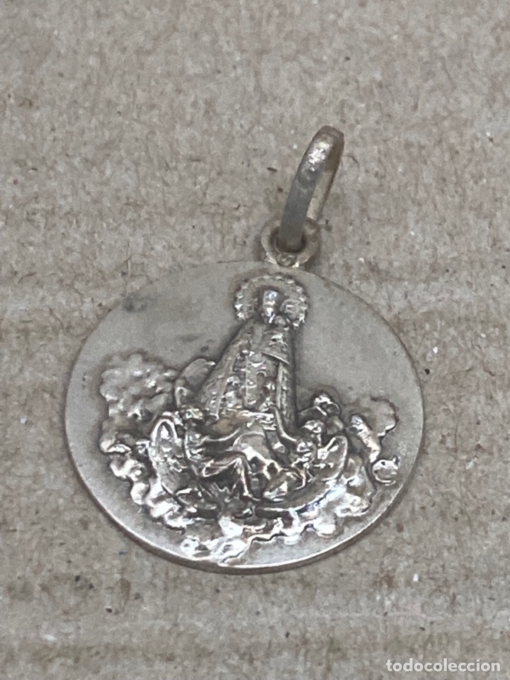 Antig&uuml;edades: Medalla de plata religiosa - Foto 2