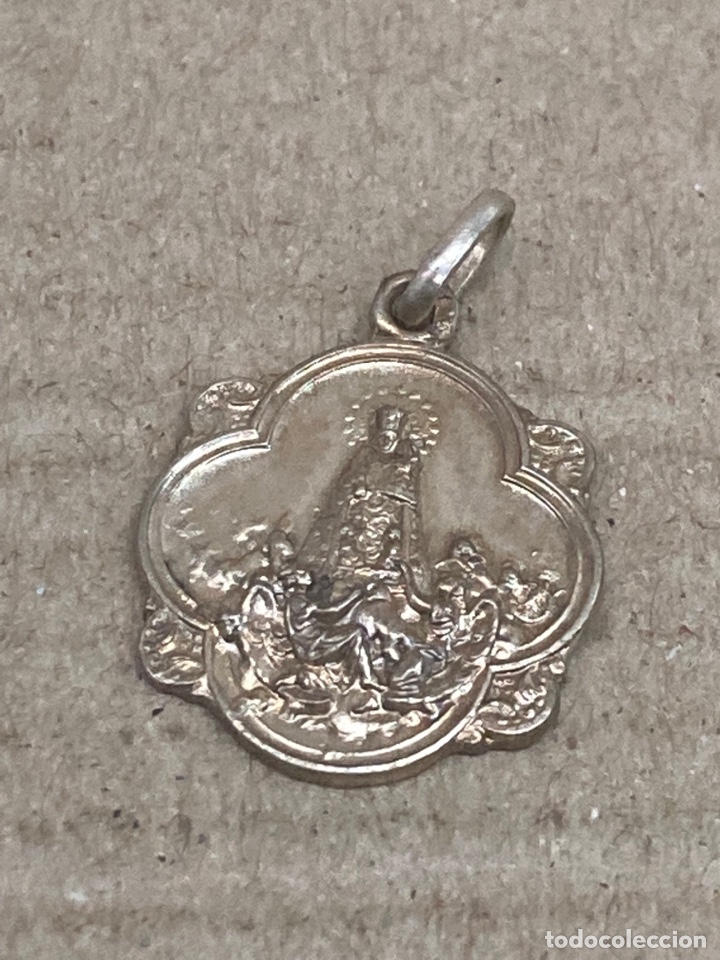 Antig&uuml;edades: Medalla de plata religiosa - Foto 1