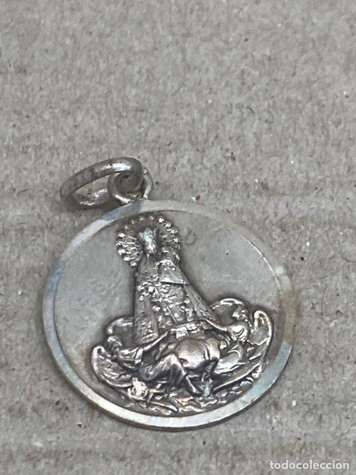 Antig&uuml;edades: Medalla de plata religiosa - Foto 1