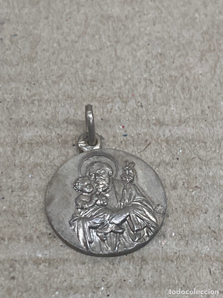 Antig&uuml;edades: Medalla de plata religiosa - Foto 1