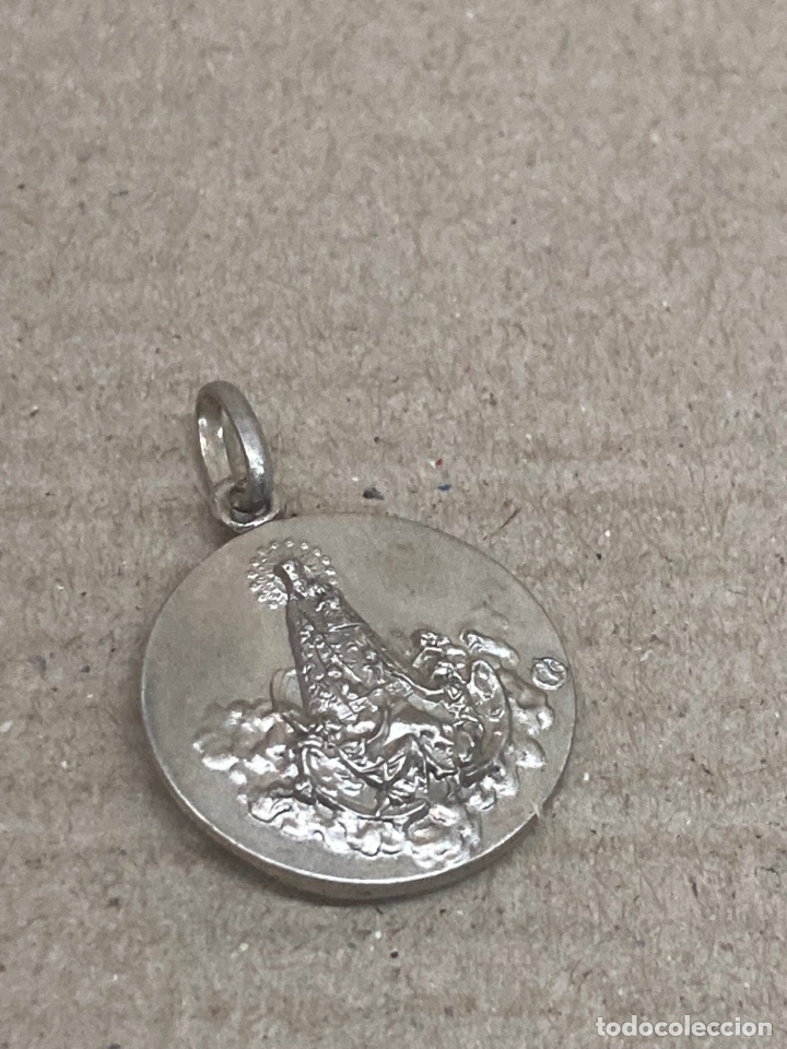 Antig&uuml;edades: Medalla de plata religiosa - Foto 2