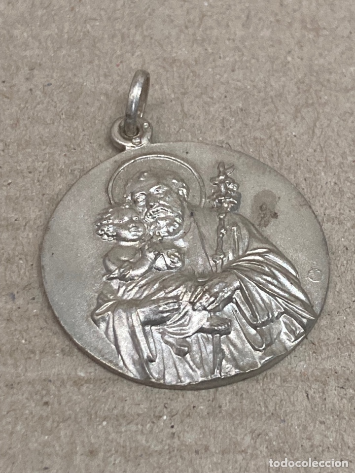 Antig&uuml;edades: Medalla de plata religiosa - Foto 1