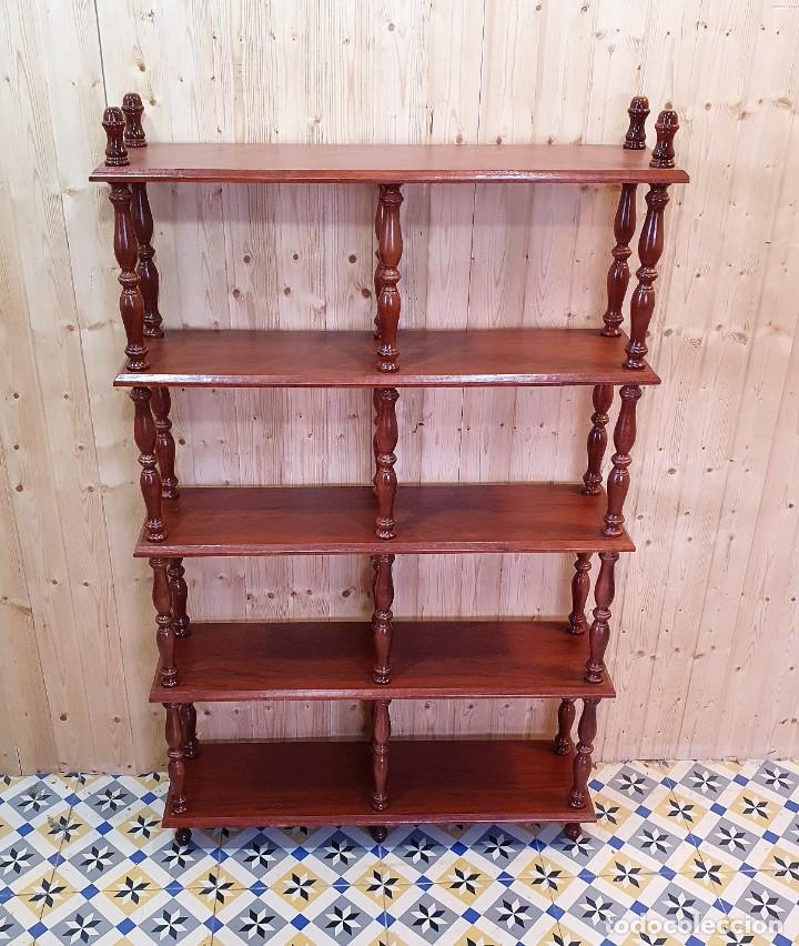 Antig&uuml;edades: ESTANTERIA TORNEADA - Foto 3