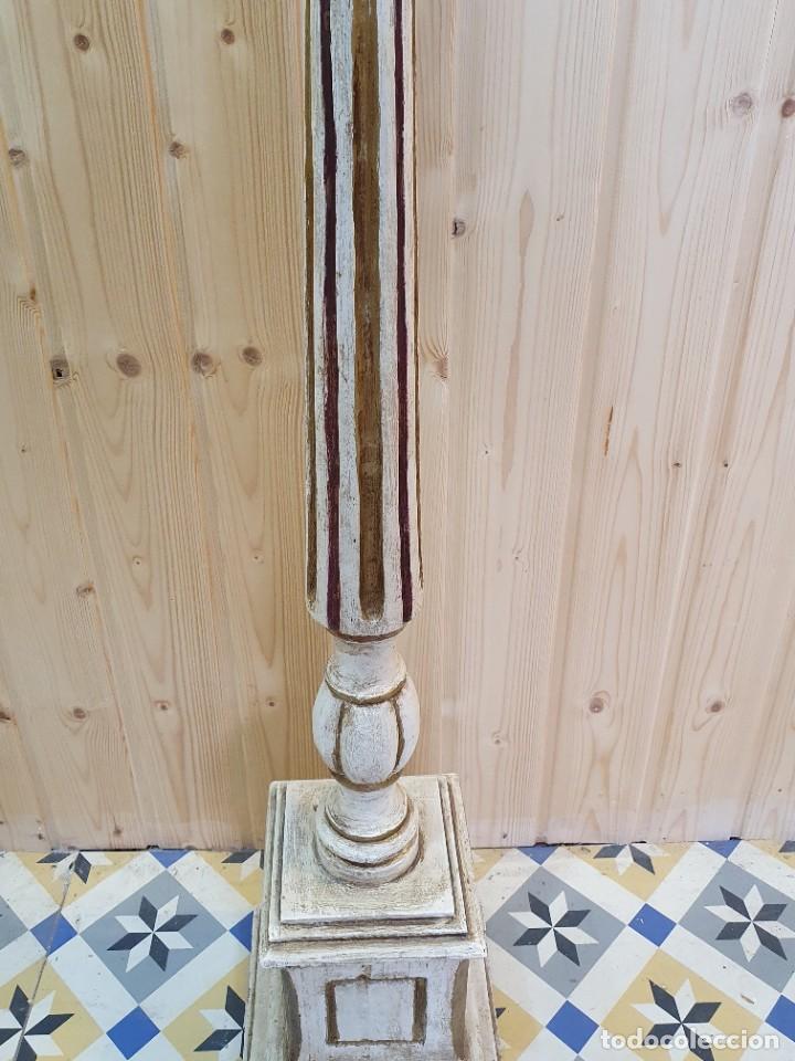 Antig&uuml;edades: LAPARA DE PIE EN MADERA - Foto 4
