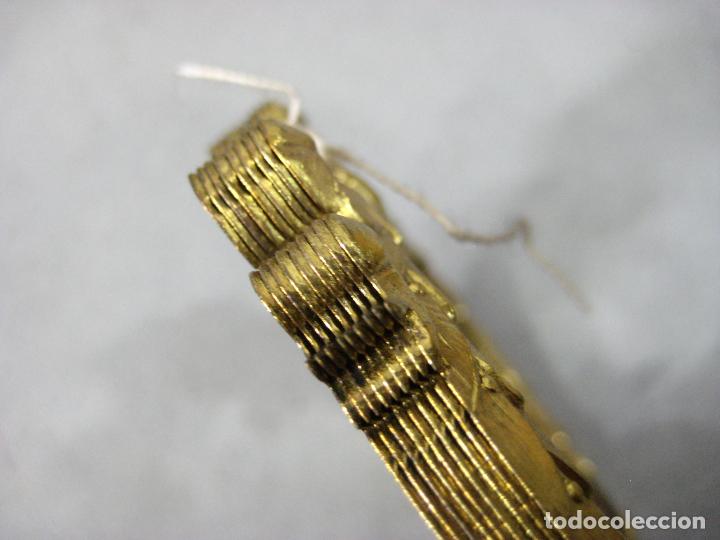 Antig&uuml;edades: 9 PEQUE&Ntilde;OS MARCOS DE LAT&Oacute;N ESTAMPADO DE 6 CMS DE DIAMETRO - Foto 4