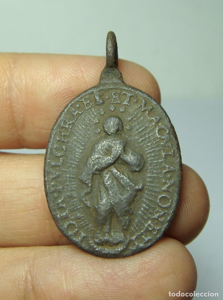 Antig&uuml;edades: Medalla religiosa antigua. - Foto 1