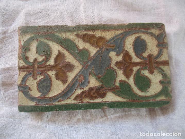 Antig&uuml;edades: Azulejo de Toledo siglo XVI - Foto 1