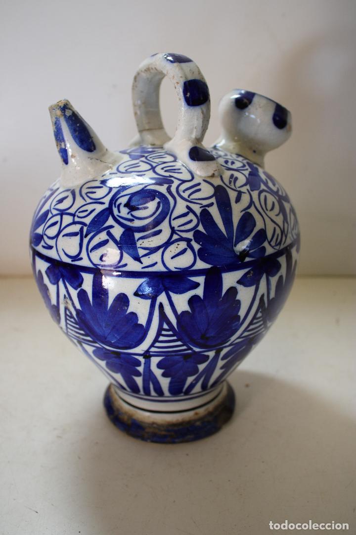 Antig&uuml;edades: botijo azul de manises - Foto 5