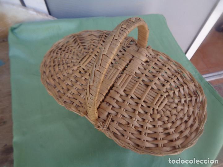 Antig&uuml;edades: ANTIGUA CESTA DOBLE TAPA - Foto 4