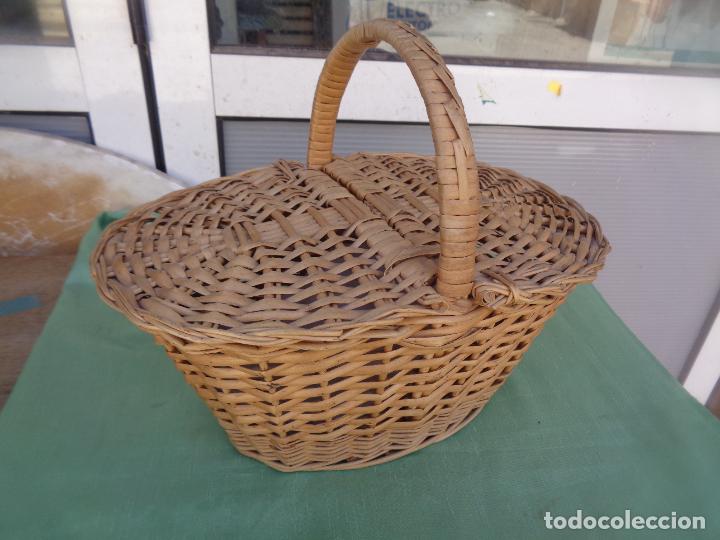 Antig&uuml;edades: ANTIGUA CESTA DOBLE TAPA - Foto 1
