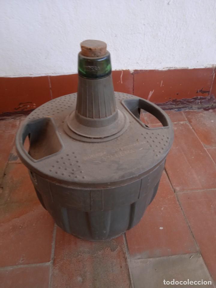 Antig&uuml;edades: Damajuana - Foto 1