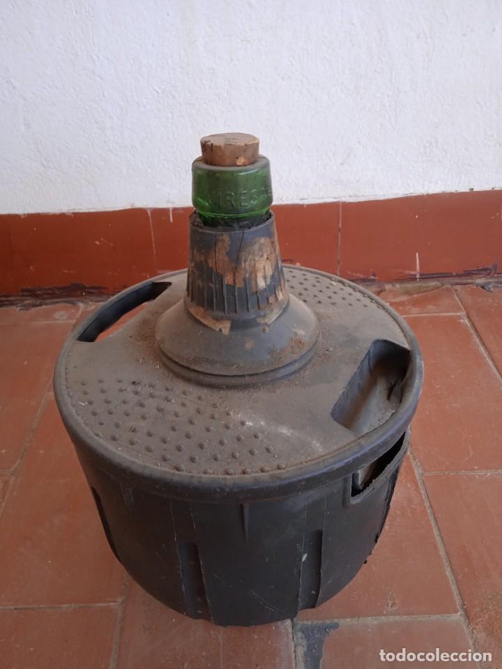 Antig&uuml;edades: Damajuana - Foto 1