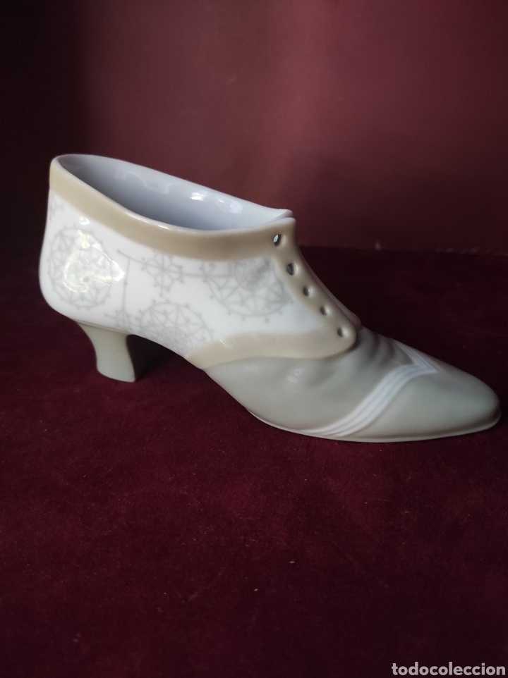 Antig&uuml;edades: LLADRO Zapato con tacon - Foto 1