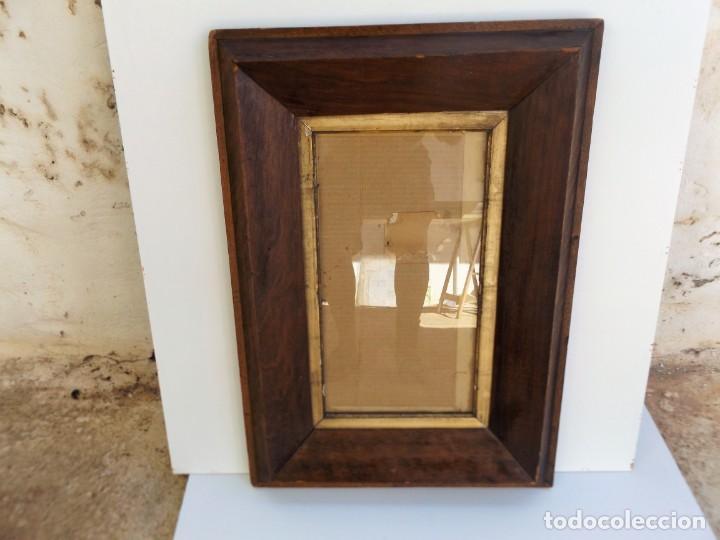 Antig&uuml;edades: marco con su cristal - Foto 1