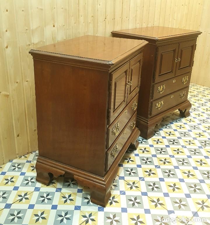 Antig&uuml;edades: DORMITORIO DE NOGAL CON DORSEL - Foto 4