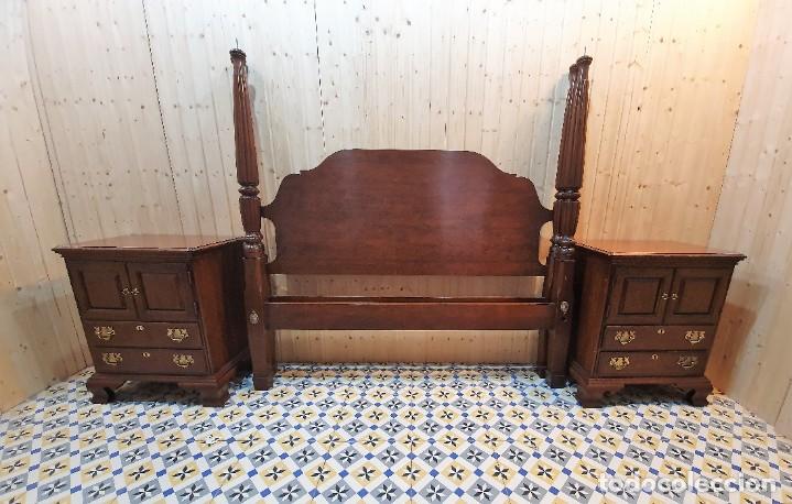 Antig&uuml;edades: DORMITORIO DE NOGAL CON DORSEL - Foto 8
