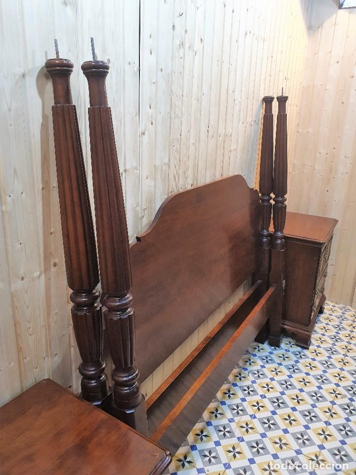 Antig&uuml;edades: DORMITORIO DE NOGAL CON DORSEL - Foto 9