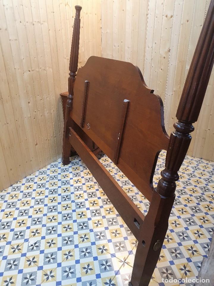 Antig&uuml;edades: DORMITORIO DE NOGAL CON DORSEL - Foto 12