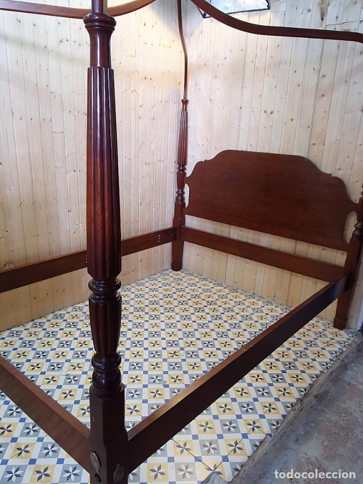 Antig&uuml;edades: DORMITORIO DE NOGAL CON DORSEL - Foto 14