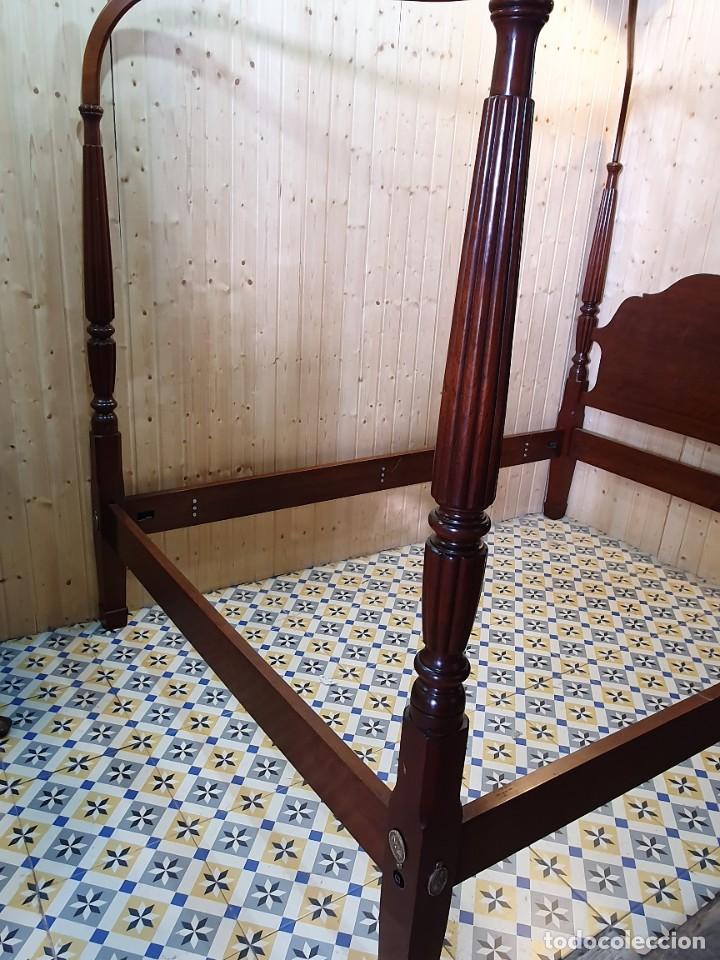Antig&uuml;edades: DORMITORIO DE NOGAL CON DORSEL - Foto 15