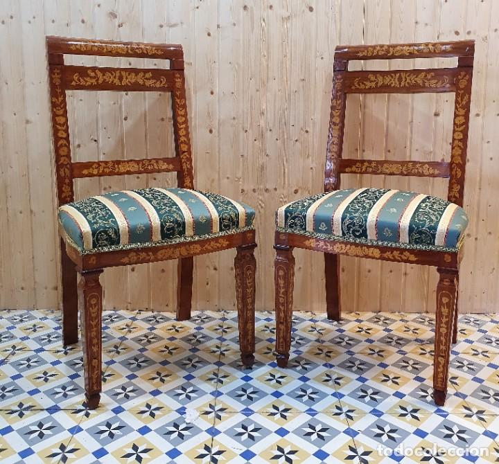 Antig&uuml;edades: CONJUNTO MESA Y DOS SILLAS MARQUETERIA - Foto 9